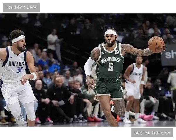 加里·特伦特无球跑动拉开空间，三分效率领跑后卫群