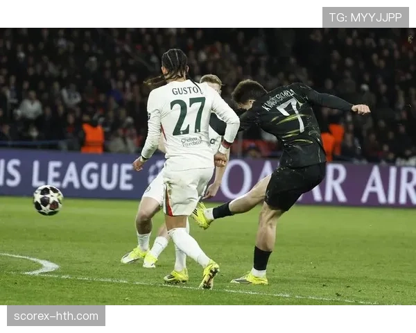 巴黎圣日耳曼进攻结构是否正面临中心点缺失，影响前场组织稳定性？